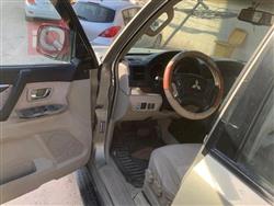 ميتسوبيشي باجيرو